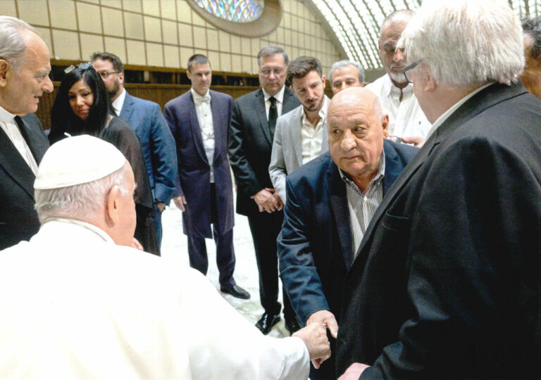 El Papa Francisco recibió a la comitiva sindical del transporte